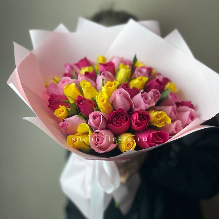 Букет из 51 розы Микс (Кения) в Иваново