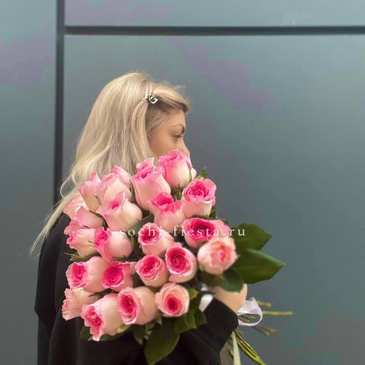 25 розовых роз в Иваново
