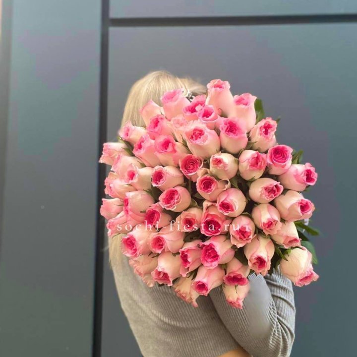 51 розовая роза в Иваново