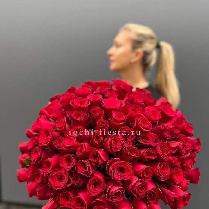 Охапка из 101 красной розы в Иваново