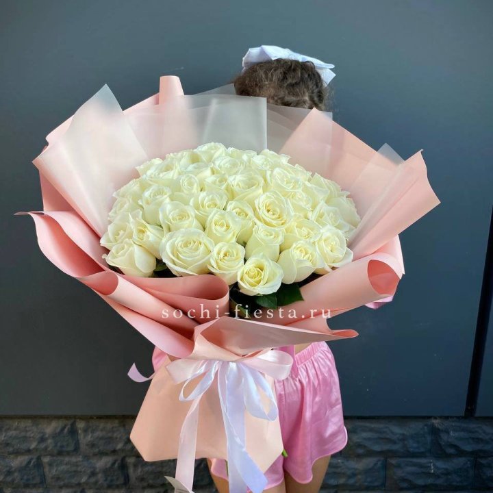 35 белых роз в Иваново