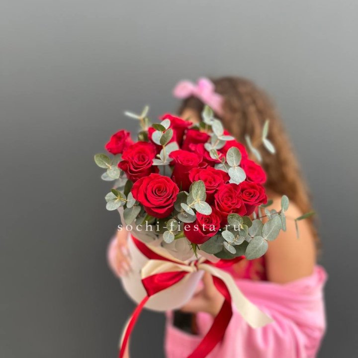 15 Красных роз в боксе №2 в Иваново