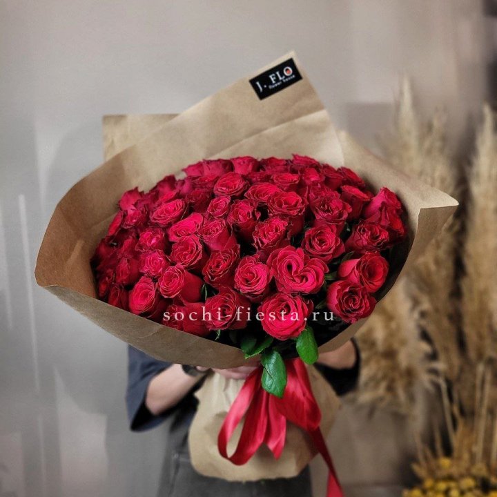 63 красных роз вайт в Иваново