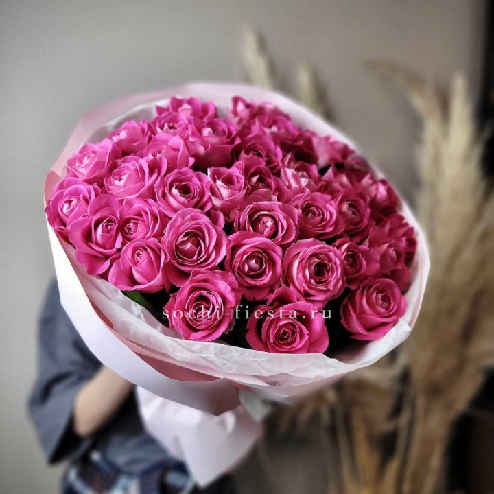 35 розовых роз  в Иваново