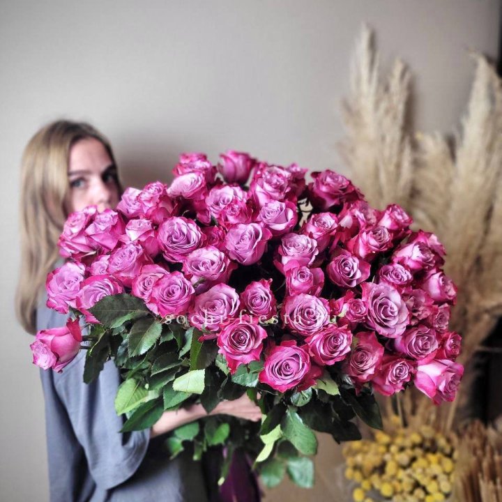 Охапка высоких роз Деп перпел в Иваново