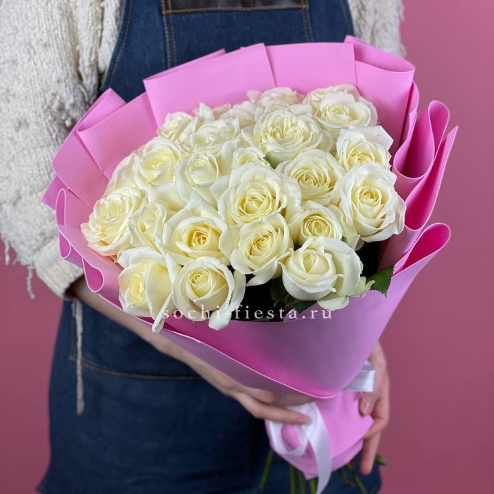 25 белых роз в Иваново
