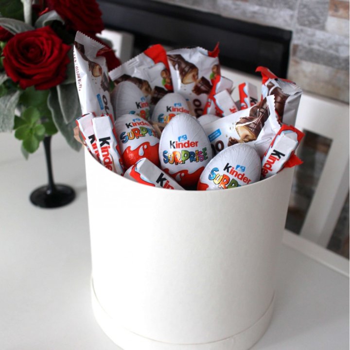 Коробка с киндерами  в Иваново