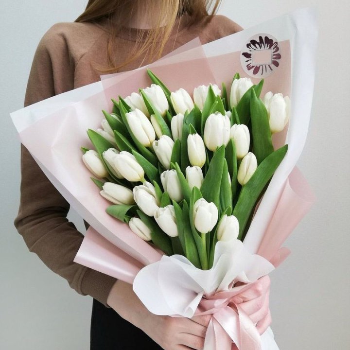 Букет белых тюльпанов "Моника" в Иваново