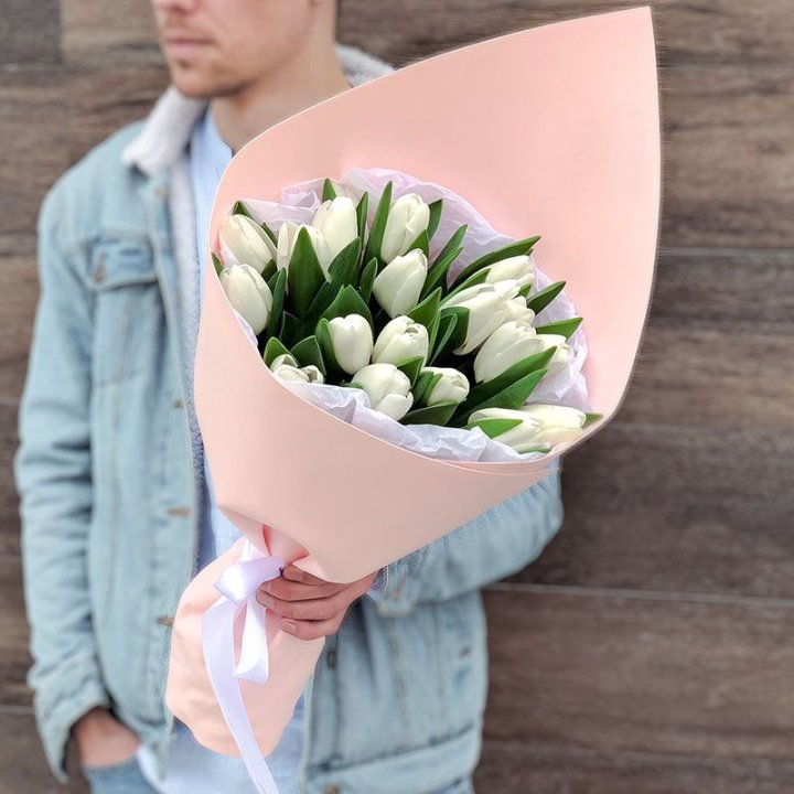 19 белых тюльпанов в Иваново